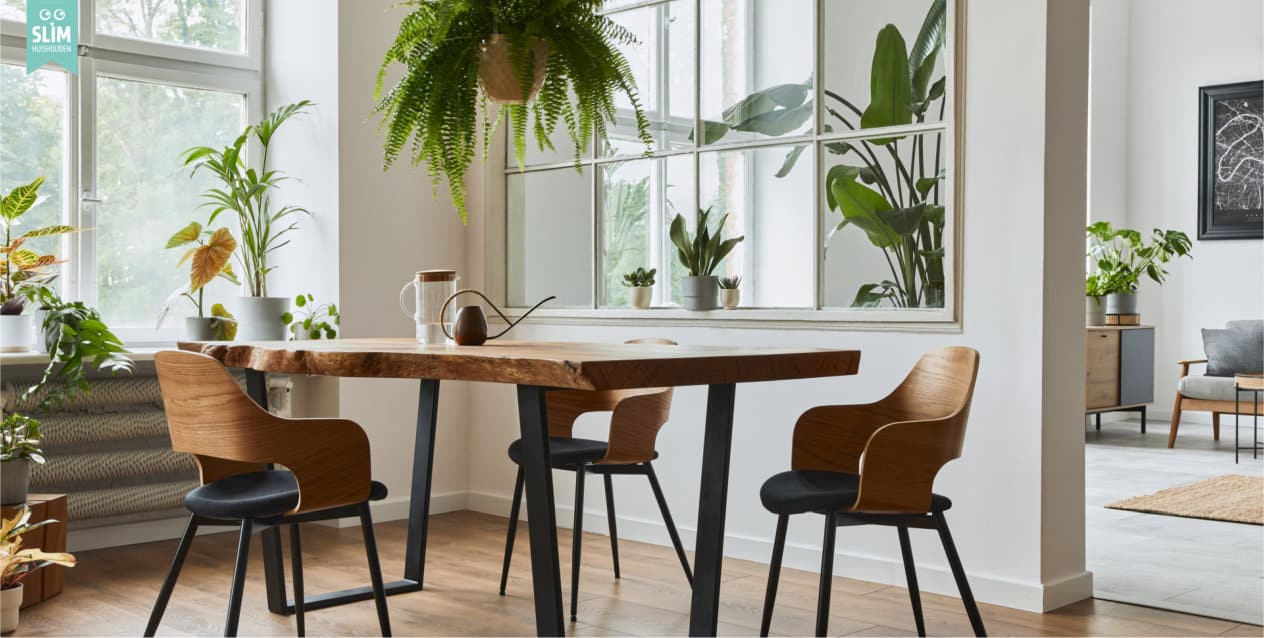 Blog Eetkamerstoelen combineren 2025 shutterstock_1825888169 eetkamerstoelen combineren
