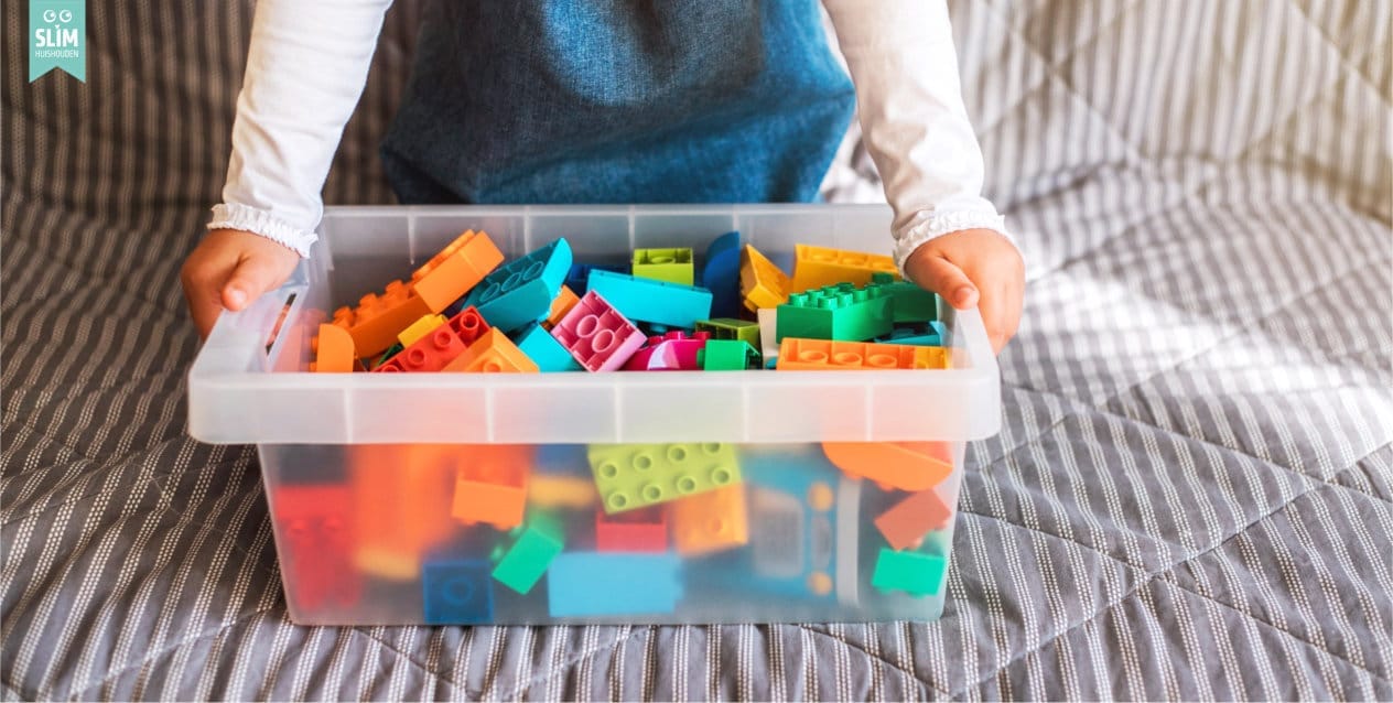 Krat met duplo lego 2025 123RF 136168879_l
