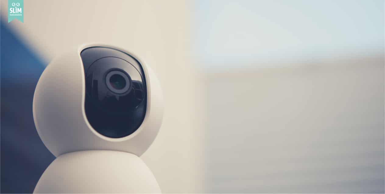 Beveiligingscamera 2025 123RF162631918_l Alarmsysteem met beveiligingscamera om woning te beveiligen tegen indringers