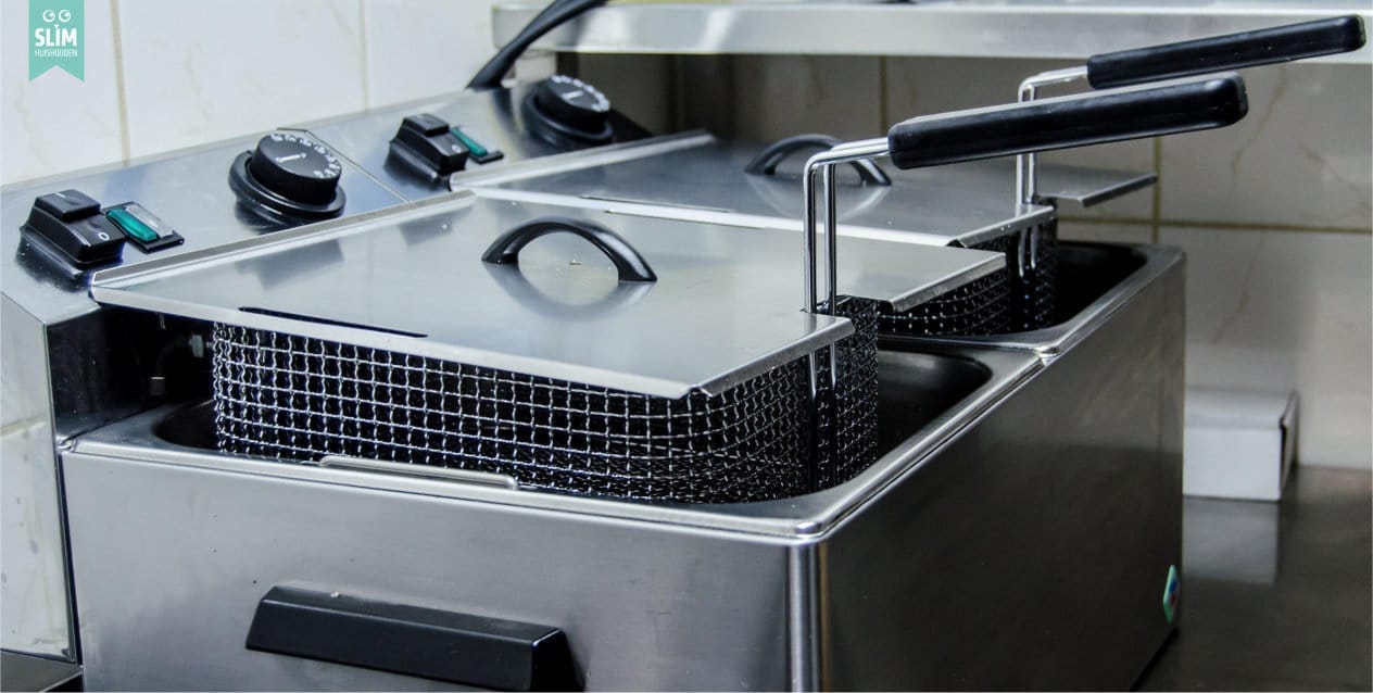 Professionele RVS frituurpan met dubbele bak als onderdeel van goede keukenapparatuur