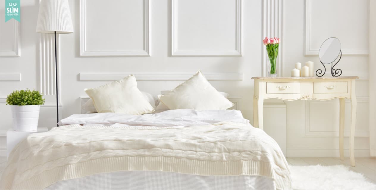 Slaapkamer wit en ecru 2025 shutterstock_358050455